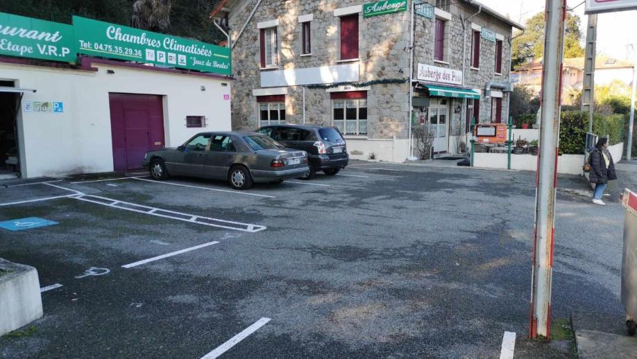 Auberge Des Pins Aubenas Bagian luar foto