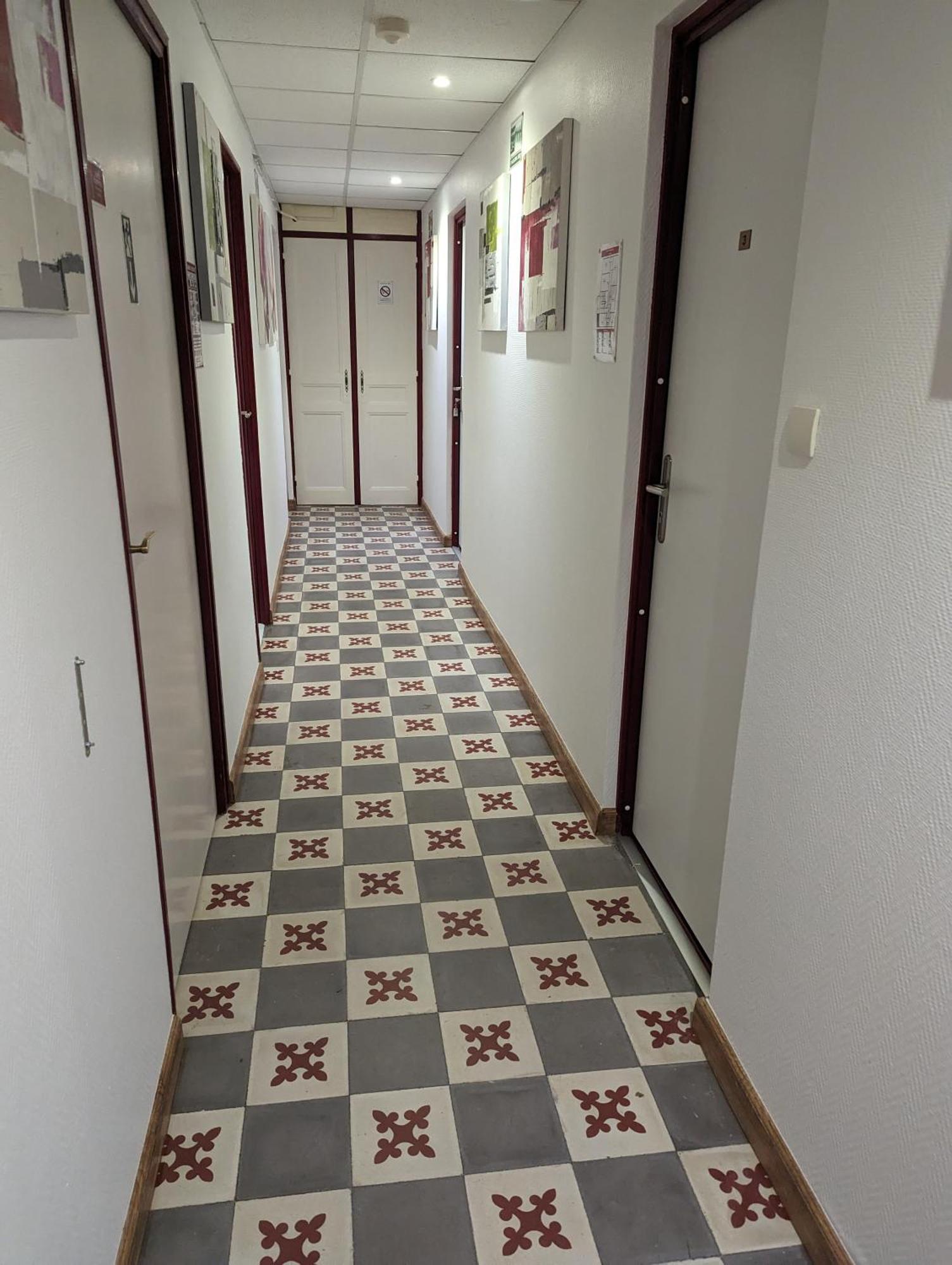 Auberge Des Pins Aubenas Bagian luar foto