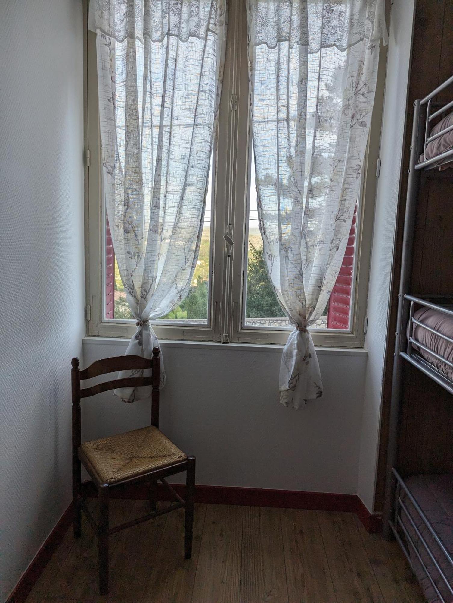 Auberge Des Pins Aubenas Bagian luar foto